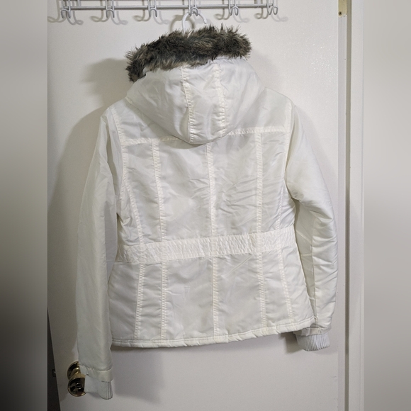 Nori white winter puffer jacket - Picture 8 of 9